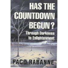 Jedna z książek Paco: Czy odliczanie się zaczęło? Przez ciemność i oświecenie